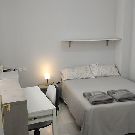 Habitacion Doble Con Bano Privado En Casa Clara Cordoba Ngoại thất bức ảnh